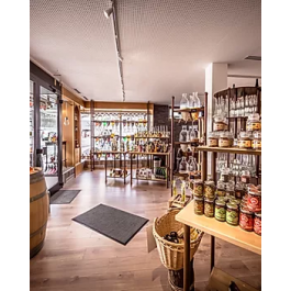 Alter Weinhefe Edelbrand